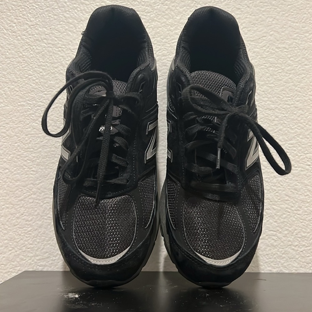 New Balance 990 v5